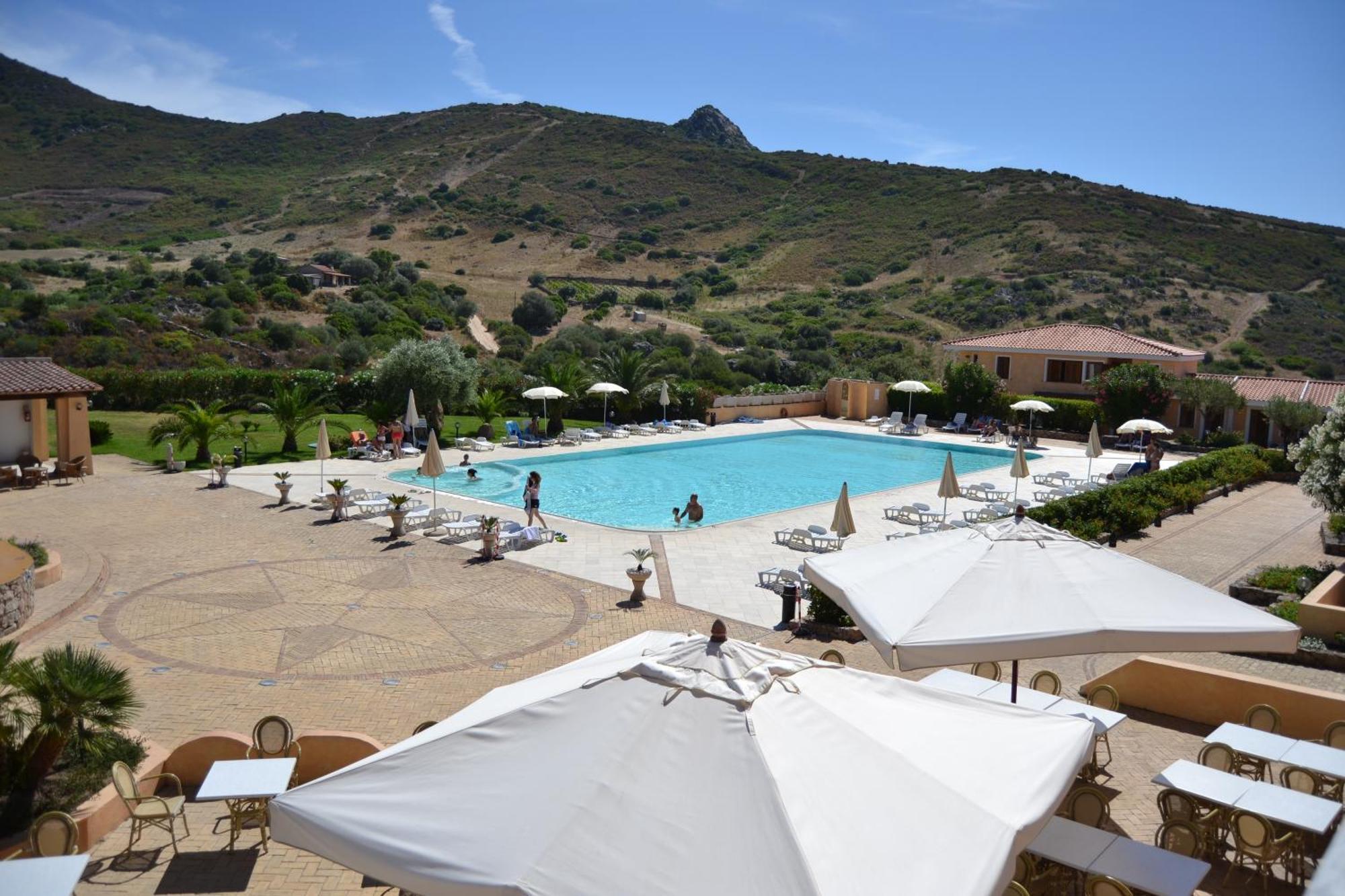 La Fenice Resort Olbia Esterno foto